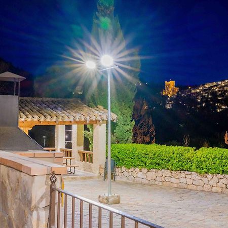 Apartamentos Turisticos Los Olivos Alcala del Jucar Exterior photo